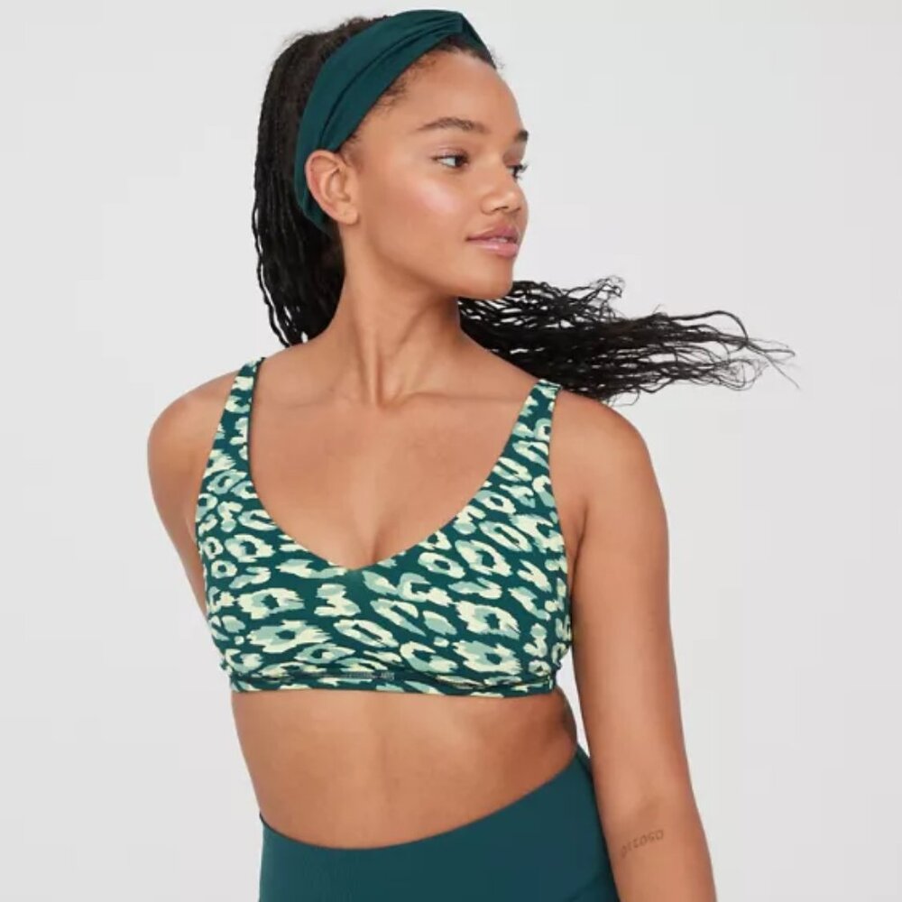 NWT OFFLINE by Aerie Goals Plunge Sports Bra Deep Forest Green